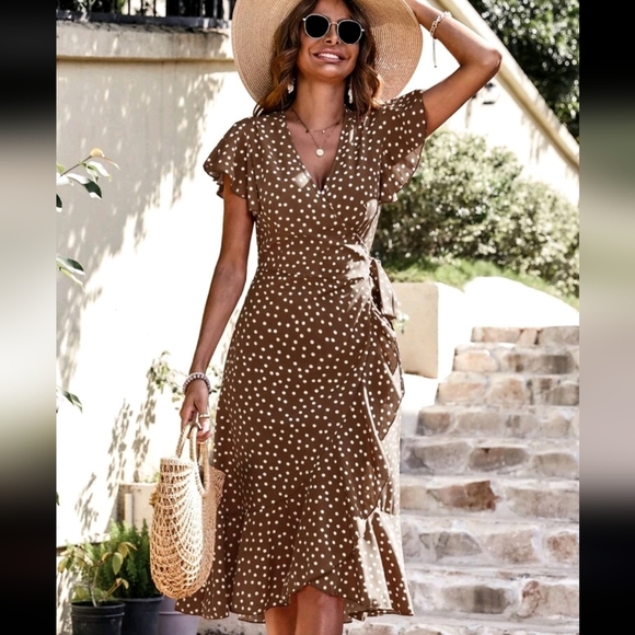 Polka Dot Print Butterfly Sleeve Knot Side Wrap Dress - Picture 5 of 5